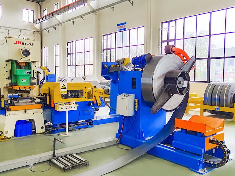Teräskäämin hydrauliset irrottimet