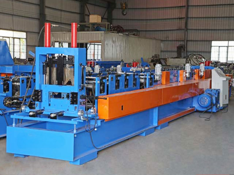 80-300 Type CZ Purlin rullamuovauskoneet